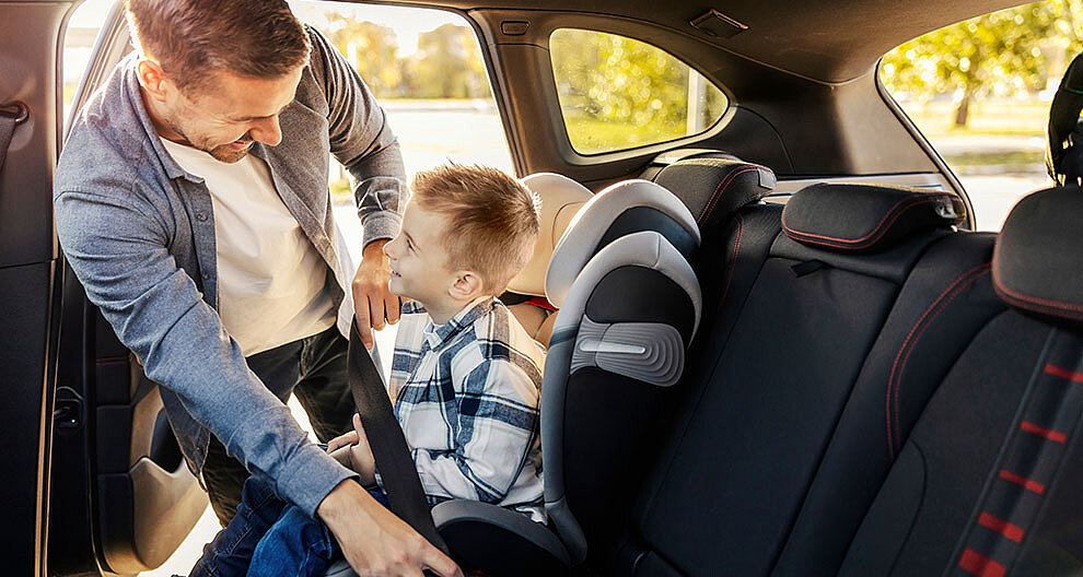 Kindersicherheit Im Auto Alles Uber Auto Con Isofix Und Seine Vorteile