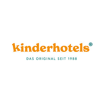Das Logo von 'kinderhotels.com', das 1988 gegründet wurde.