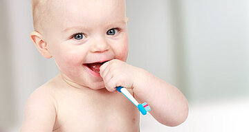 Zahnpflege für Babys ▻ Die 5 besten Tipps