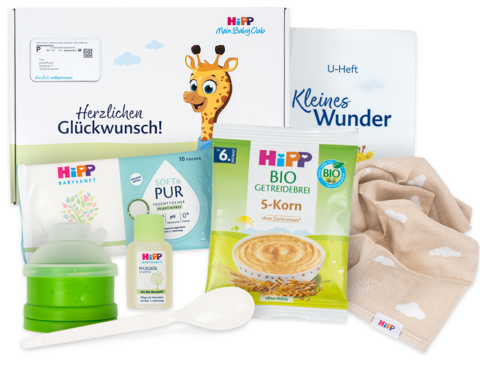 Eine Vielzahl von Babypflegeprodukten, darunter eine Babyflasche, ein Beutel für Babynahrung, ein Babytuch, eine Babylotion und ein Beißring für Babys.